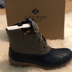 Sperry boots (grey,blue)